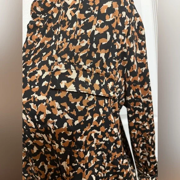 (26) Cocomo Petite Blouse with Black and Brown Pattern - Picture 2 of 15